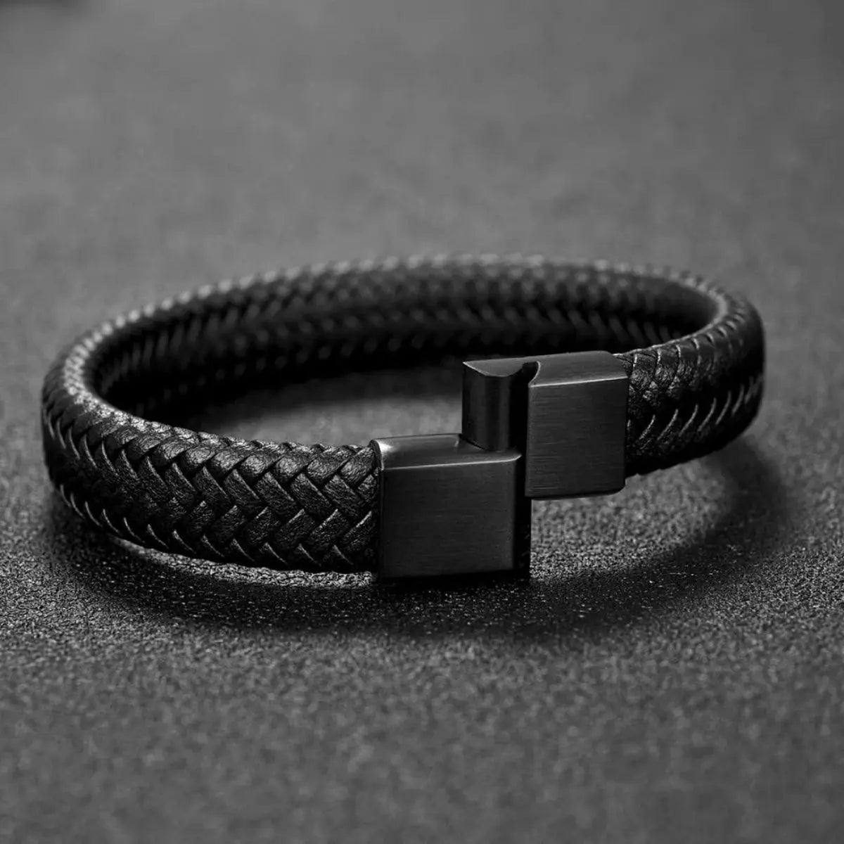 Vanguard - Pulsera de cuero trenzado premium - Reliviera